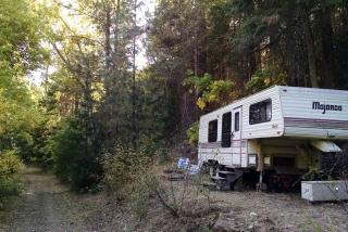 Rustic Caravan Getaway on a Creek in the Klamath National Forest of California - 6