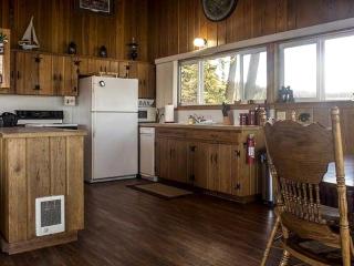 Spacious Lakeside Vacation Rental on Lake Coeur d'Alene in North Idaho - 8
