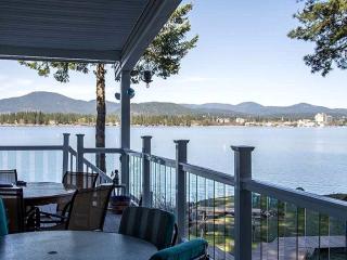 Spacious Lakeside Vacation Rental on Lake Coeur d'Alene in North Idaho - 6