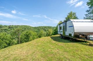 Charming Riverside Camper with Pool, Pickleball & Trails near Blue Ridge, Georgia - 3