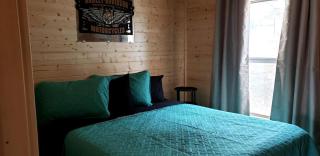 Lovely Nature Getaways near Austin, Texas, in this Cute Cabin Rental in Pipe Creek - 1