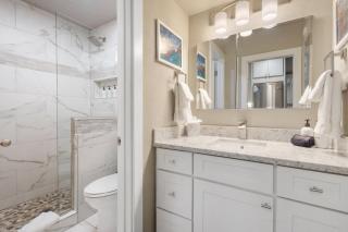 Walk to Ski, Stylish & Bright! Ground Floor, Hot Tub, Pool condo - 7