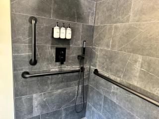 Beautiful Secluded Cabin in Anchorage, Alaska - 1