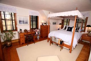 Exquisite Villa Rental for Groups with a Heated Pool in Orleans, Massachusetts - 8