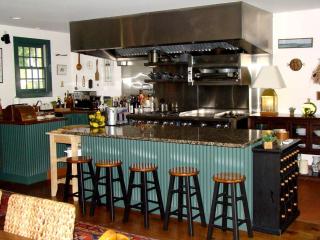 Exquisite Villa Rental for Groups with a Heated Pool in Orleans, Massachusetts - 7