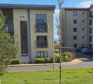 Harbour View Haven – Modern 3BR Marina Home - Swansea - 5