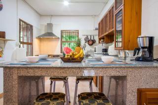 Villa with private pool and mountain views - 2