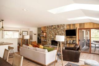 Stunning Riverfront Cabin Escape with Epic Mountain Views near Kernville, CA - 6