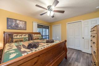 Lazy Bear Cottage With Hot Tub - 7