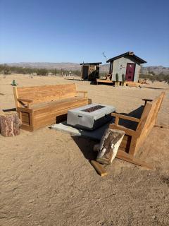 Cute Casita with Incredible Amenities for a Unique Romantic Getaway in Joshua Tree, California - 7