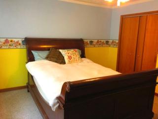 Lakeside Vacation Rental with Hot Tub near Fort Wayne, Indiana - 1