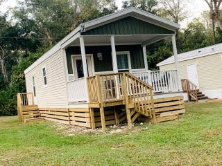 Impressive Cottage with Fire Pit in Dunnellon, Florida - 0