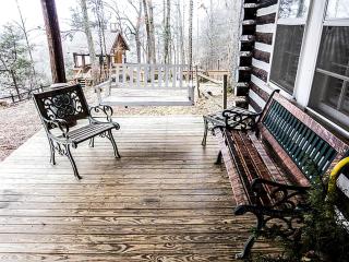 Charming Glamping Rental with Fireplace near Great Smoky Mountains National Park - 6