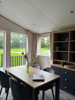 Olive Lodge Benllech - 2