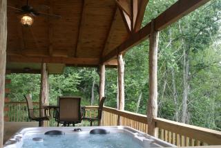 Romantic One-Bedroom Cabin with a Fireplace near Asheville, North Carolina - 6