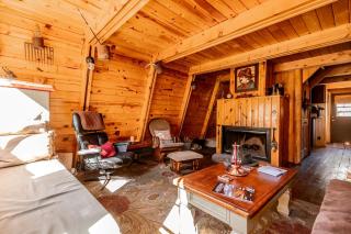 Cozy Rustic Cabin in the Prescott National Forest near Lynx Lake in Prescott, Arizona - 3