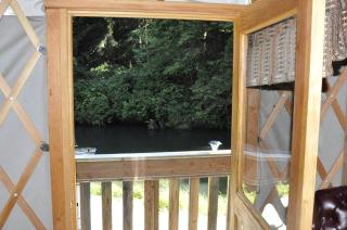 Secluded Lakefront Yurt with Private Beach near Portland, Oregon - 7