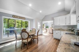 Family Vacation Rental Near Old Silver Beach, Massachusetts - 3