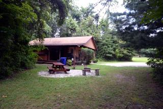 Secluded Luxury Cabin Getaway for Four Guests in Logan, Ohio - 0