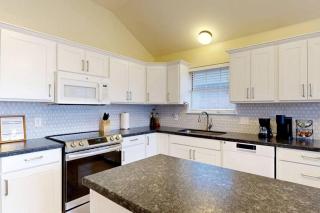 Cozy Updated Home Near Wolf Pen Creek Park – College Station, Texas - 7