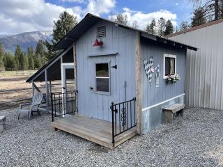 Cozy Tiny House Surronded by Thompson Falls and the Montana Mountains - 0
