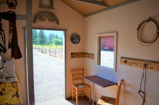 Cozy Tiny House Surronded by Thompson Falls and the Montana Mountains - 3