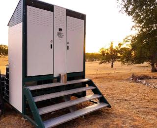 Cute, Lakeside Glamping Bell Tent + Amenities, Wheatland, California - 5