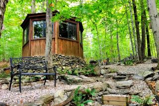 Fabulous Tiny House Surrounded by Forest in Norwich, Connecticut - 5