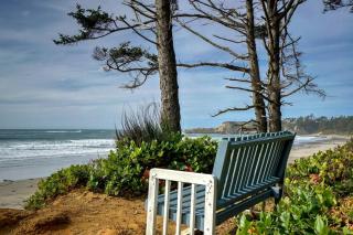 Stunning A Frame with Fantastic Views in Otter Rock, Oregon - 6
