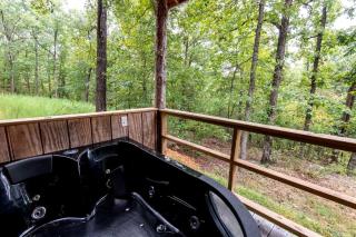Escape to Marshall, Arkansas, in this Cozy Cabin for Four - 3
