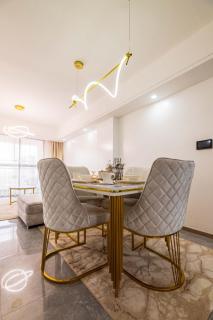 Royal essence apartment with swimming pool ,ample parking ,fully equipped gym, child playground and amazing scenic city view - 5