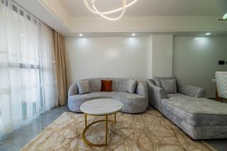 Royal essence apartment with swimming pool ,ample parking ,fully equipped gym, child playground and amazing scenic city view - 4