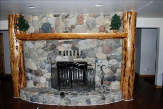 Delightful Cabin Rental near Custer Gallatin National Forest, Montana - 1