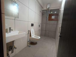 Hotel O VRK - 4