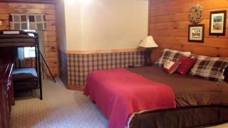 Stunning Lakeside Cabin Rental with Private Boat Dock in Louisa County, Virginia - 7