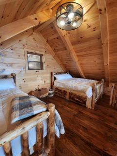 Luminous Cabin with Hot-Tub, BBQ and Deck in Ohio - 6