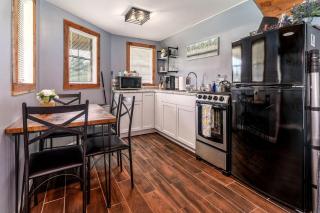 Serene Loft Cabin with Outdoor Grill and Fire Pit in Creal Springs, Illinois - 7