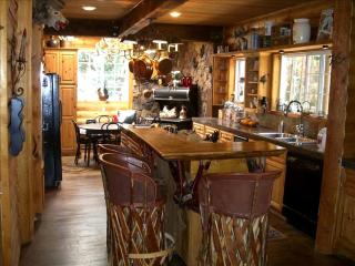 Grand Rustic Cabin Rental with Private Hot Tub near Escondido, California - 8