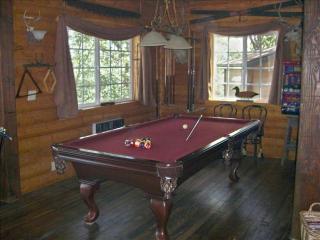 Grand Rustic Cabin Rental with Private Hot Tub near Escondido, California - 3