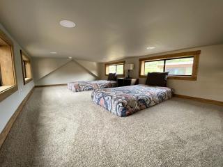 Fabulous Tiny Cottage with Lofted and Fully Equipped Interior in Colorado - 1