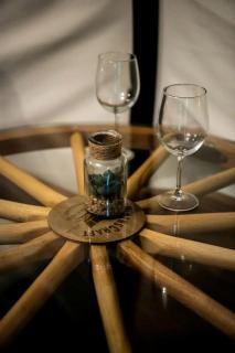 Luxury Conestoga Wagon, Perfect for a Weekend Glamping Escape from Dayton, Ohio - 7