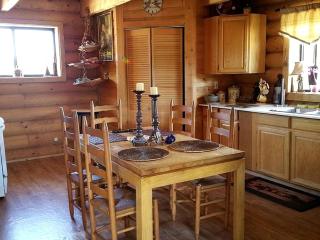 Spacious, Inviting Log Cabin Encircled by Wildlife in Utah - 8