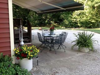 Idyllic Cottage with a BBQ Grill Ideal for a Weekend Getaway from Kansas City - 6