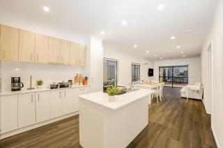 3 Bedroom 3 Bath Accessible Bathrooms - 9