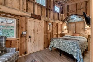 Pet Friendly Glamping in a Vintage Hay Wagon to Discover the Adirondacks - 1
