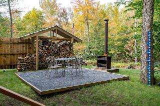 Pet Friendly Glamping in a Vintage Hay Wagon to Discover the Adirondacks - 4