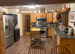 Waterfront Lodge Ideal for Water Activities in Wilmington, NY - 1