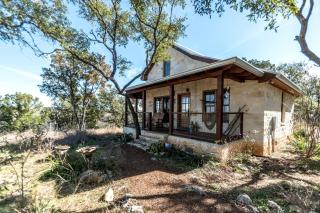 Lovely Cottage Retreat in Texas Hill Country with Cypress Creek Views near Hamilton Pool - 5