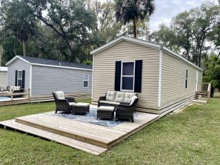 Unique Cottage Close to Fantastic Hiking Trails in Dunnellon, Florida - 0