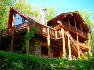 Gorgeous Log Cabin for Group Getaways to Shanty Creek Resort, Michigan - 0